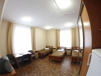Triple room